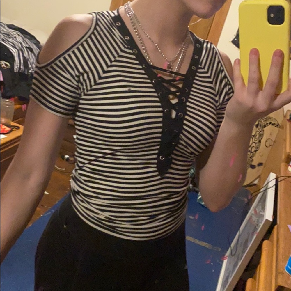 Striped, lace up, shoulderless,  tee shirt,